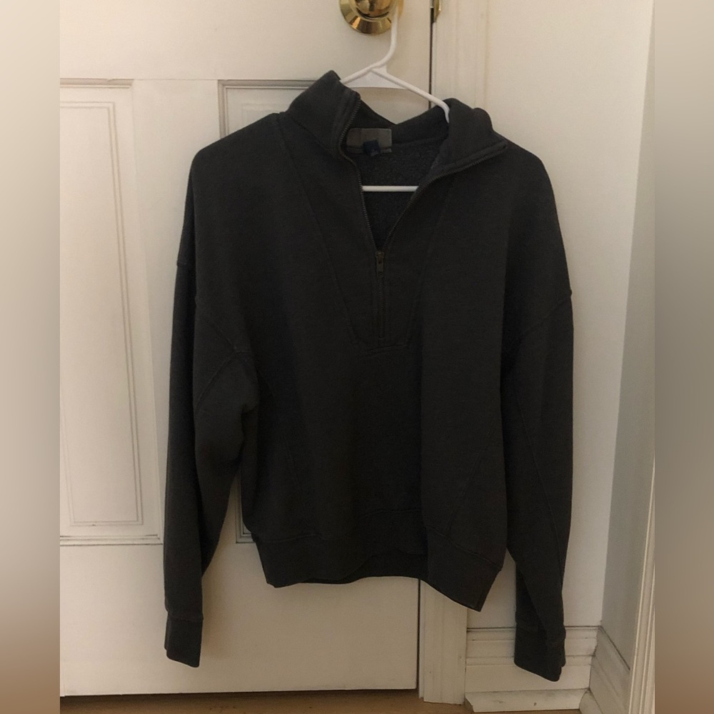 grey quarter zip sweatshirt